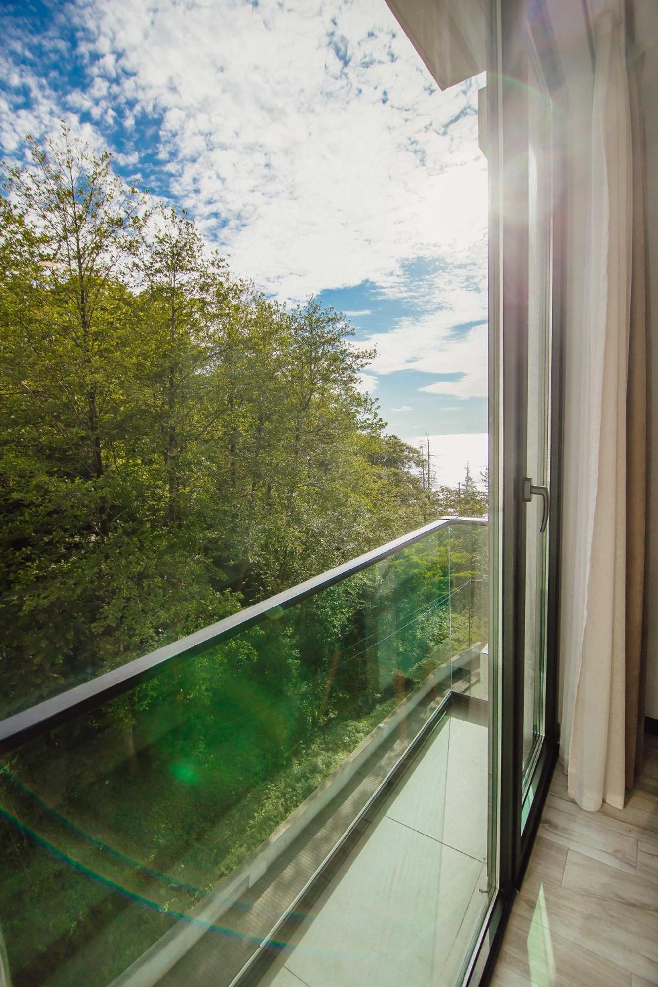 Capo Verde Hotel Batumi Exteriör bild